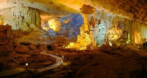 Động Phong Nha – Động Thiên Đường 2 ngày 1 đêm